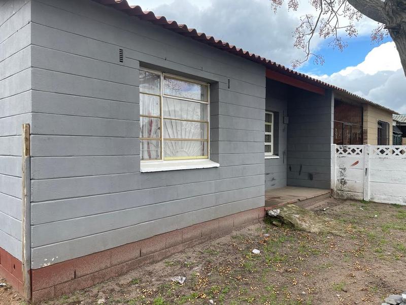 2 Bedroom Property for Sale in Protea Park Western Cape